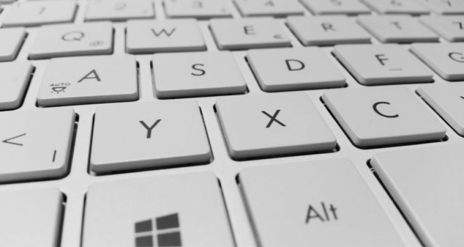 keyboard-computer-keys-white-770x433